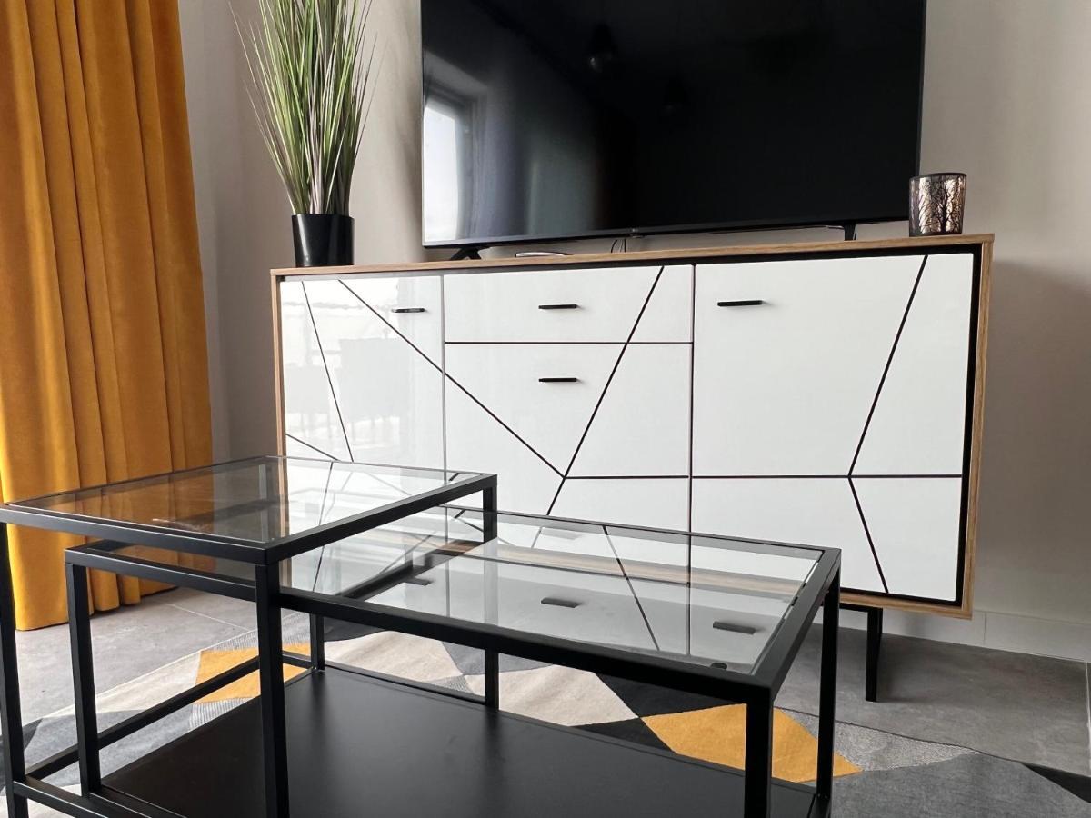 Apartament Premium Ze Zlota Wanna W Sypialni Widok Na Morze Dyskretny Taras Z Lozkiem - Baltyckie Sarbinowo 18 Exterior photo