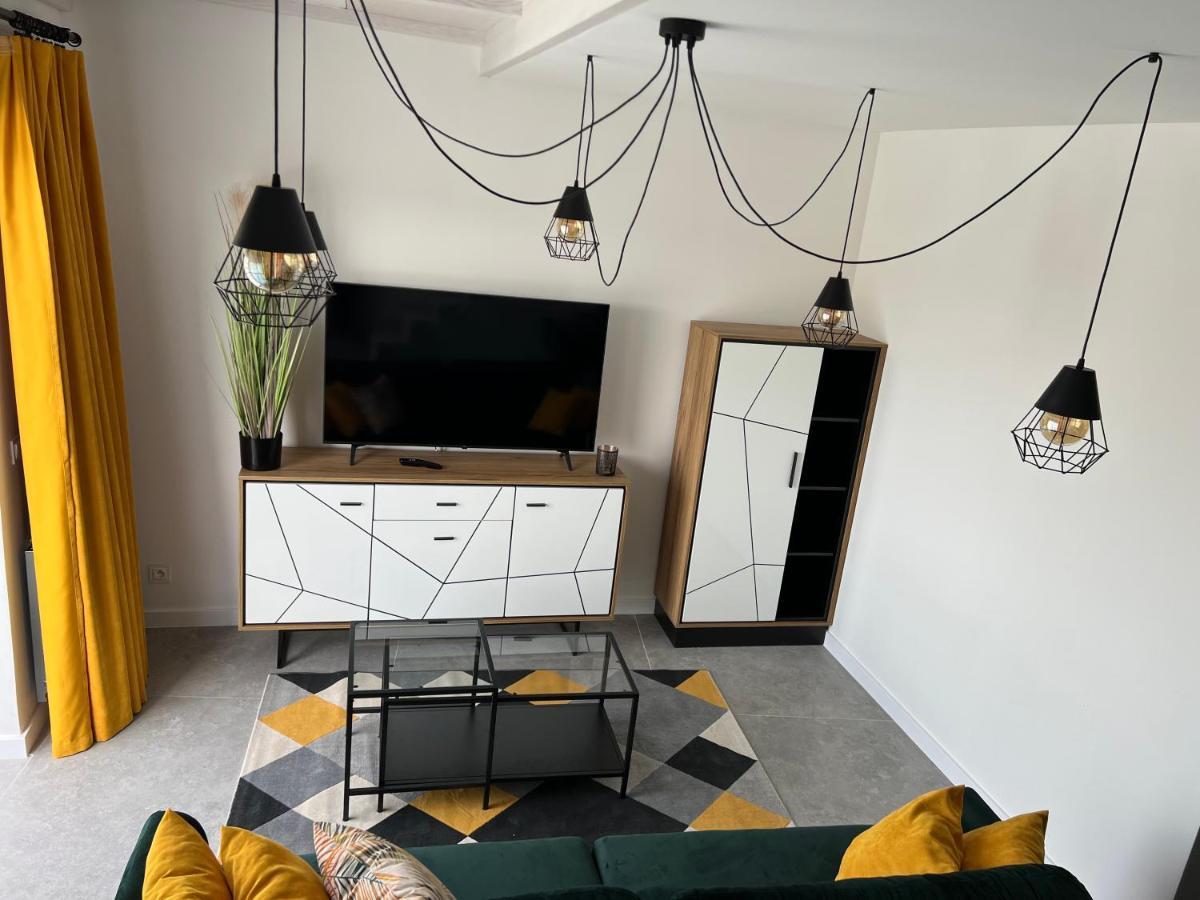 Apartament Premium Ze Zlota Wanna W Sypialni Widok Na Morze Dyskretny Taras Z Lozkiem - Baltyckie Sarbinowo 18 Exterior photo